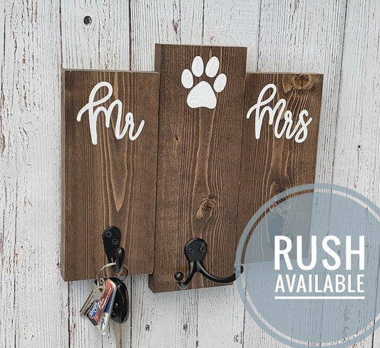 Mr and Mrs Bridal Shower Gift for Couple, Entryway Dog Leash and Key Organizer, Unique Dog Mom Wedding Gift, Engagement Gift for Dog Lovers